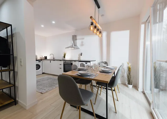 Neues Modernes Haus Am Tierpark
